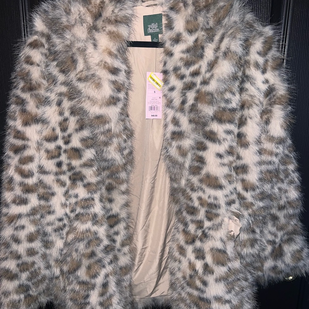 Wild Fable Leopard Print Faux Fur Teddy Jacket in Beige & Brown